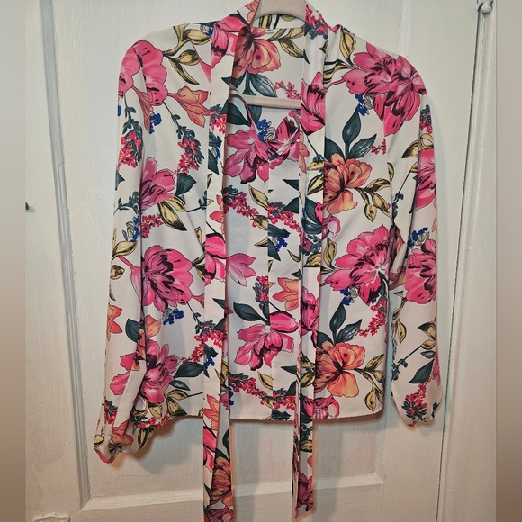 Floral Print Blouse with Bow Tie - Picture 2 of 4